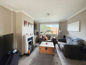 Lounge- click for photo gallery